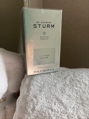 Dr Barbara Sturm Lifting Serum